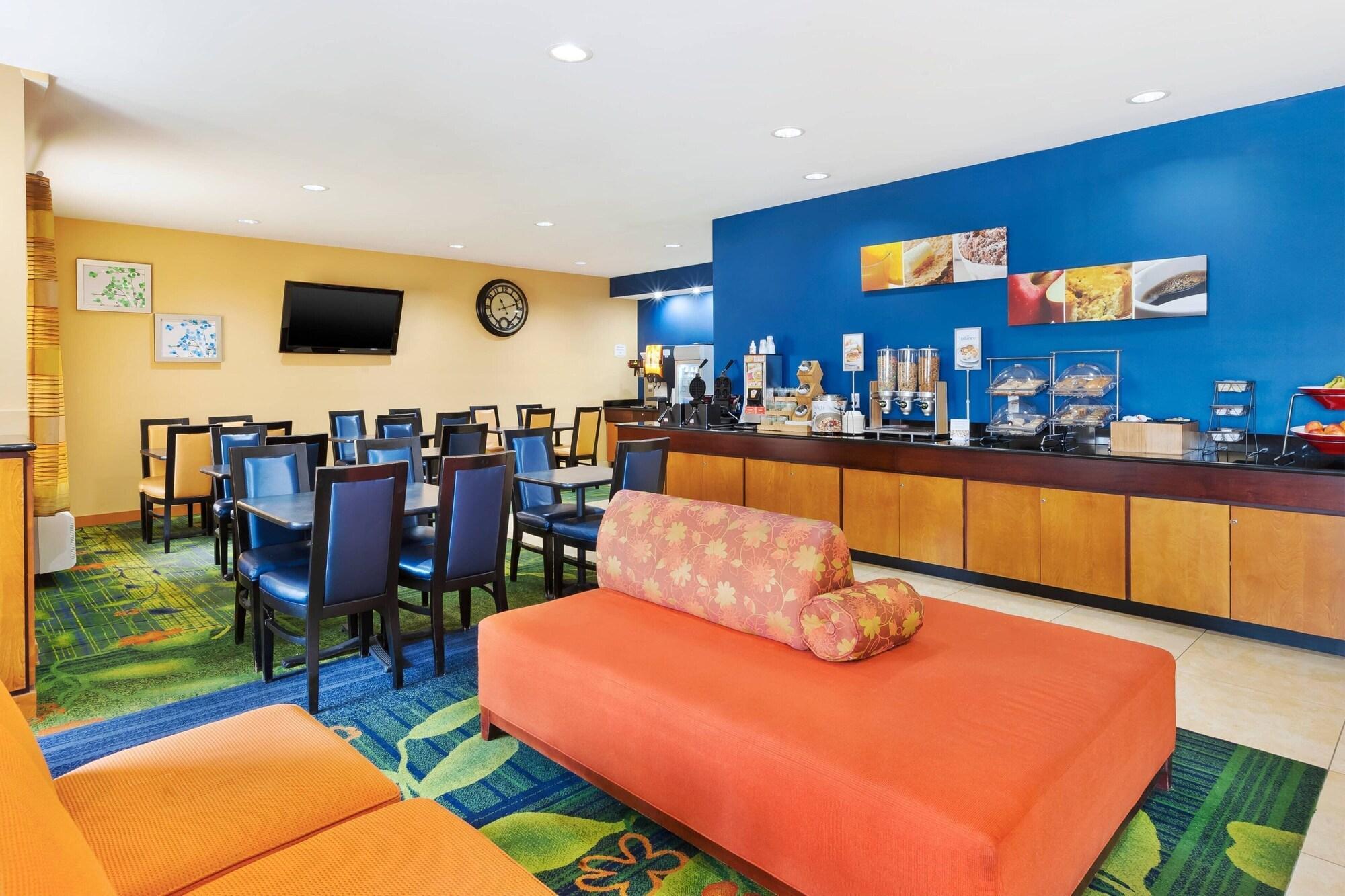 路易斯维尔南万豪万枫酒店 Hillview 外观 照片