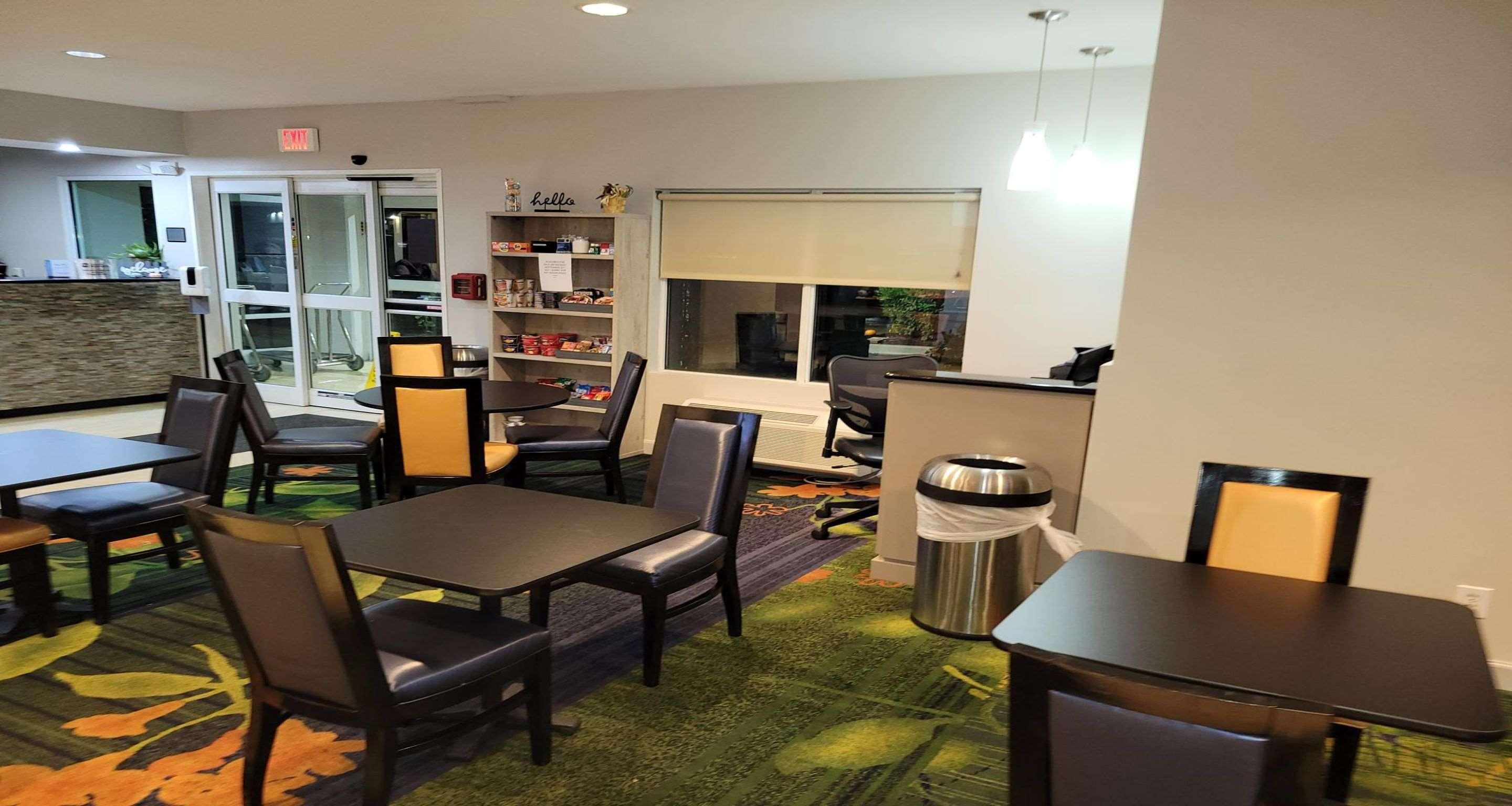 路易斯维尔南万豪万枫酒店 Hillview 外观 照片